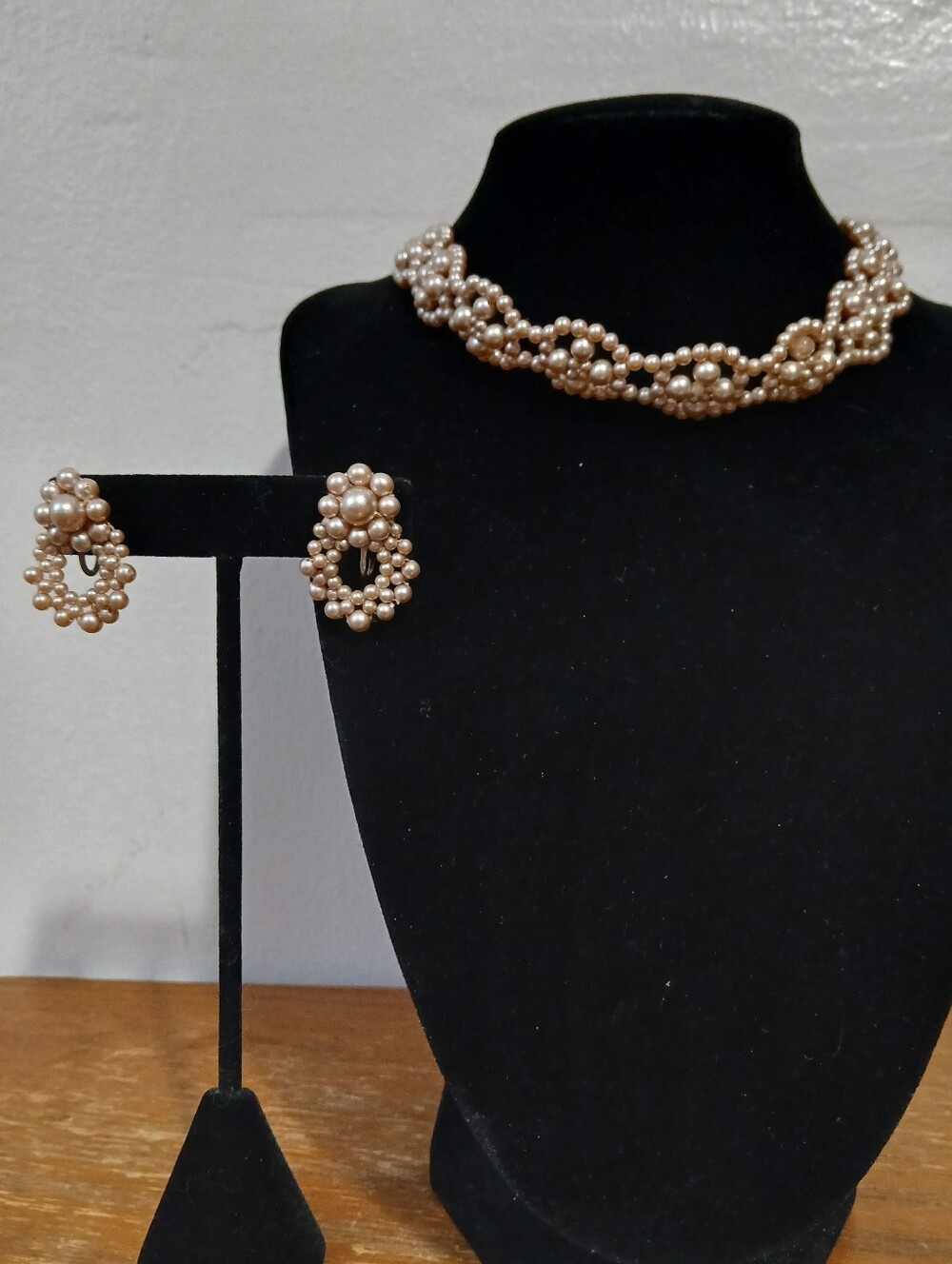 Vintage Japan Faux Pearl Beaded Choker Necklace With Matching Clip On Earrings